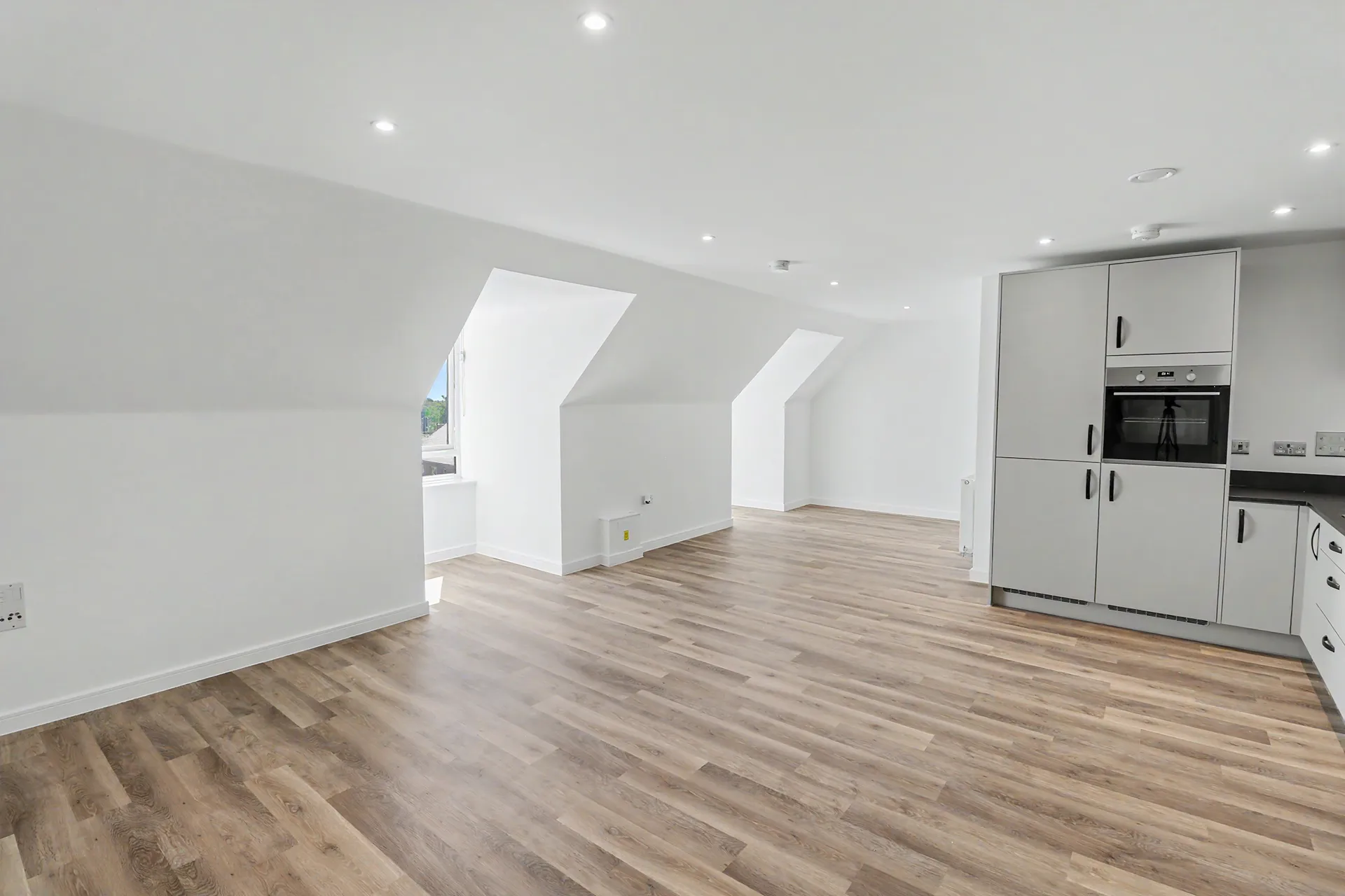 7 Cheshunt Apartments 13 Orchid Avenue, Harold Hill, RM3 9FU