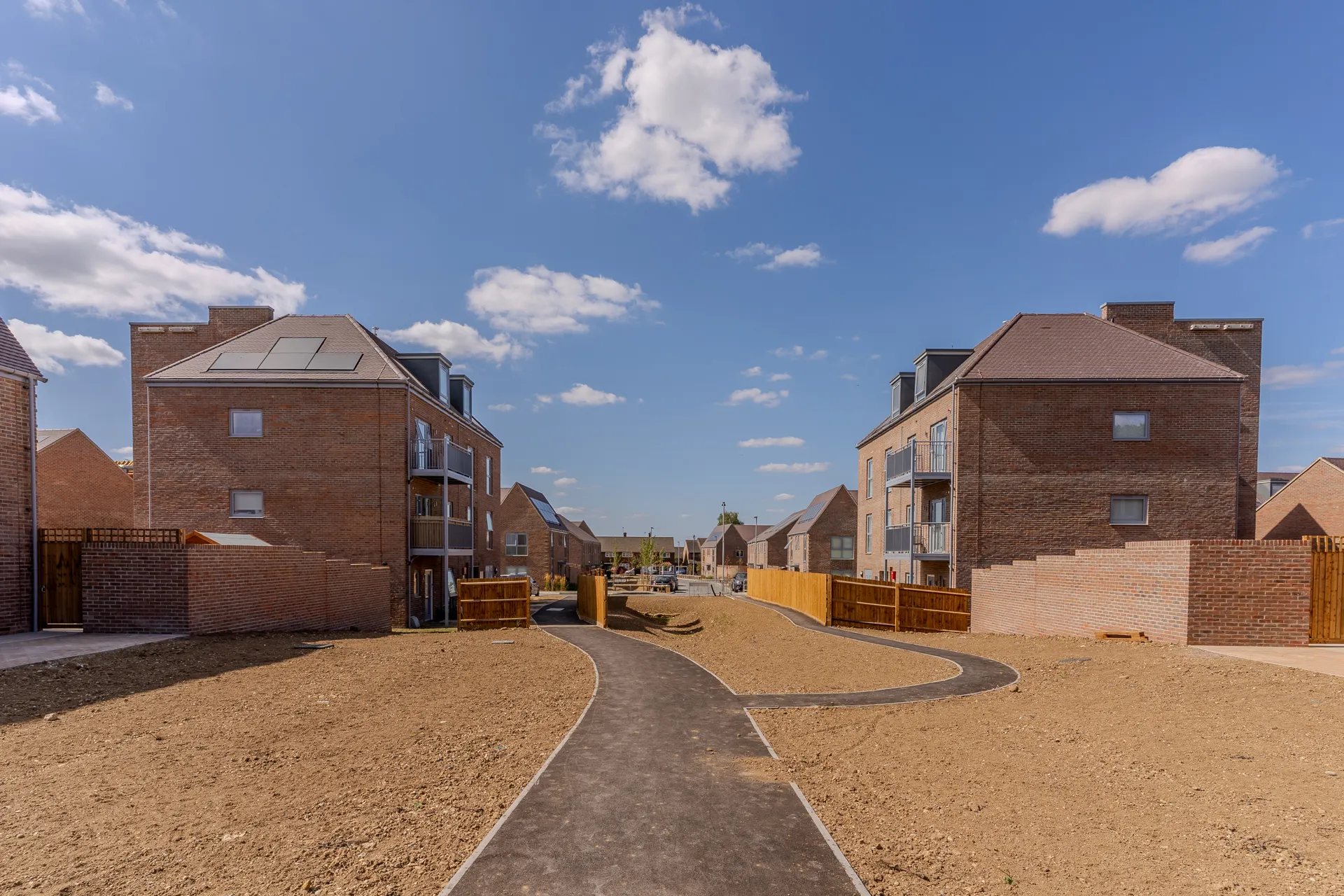 Roe Wood Park Harold Hill Romford Havering private rent houses and apartments